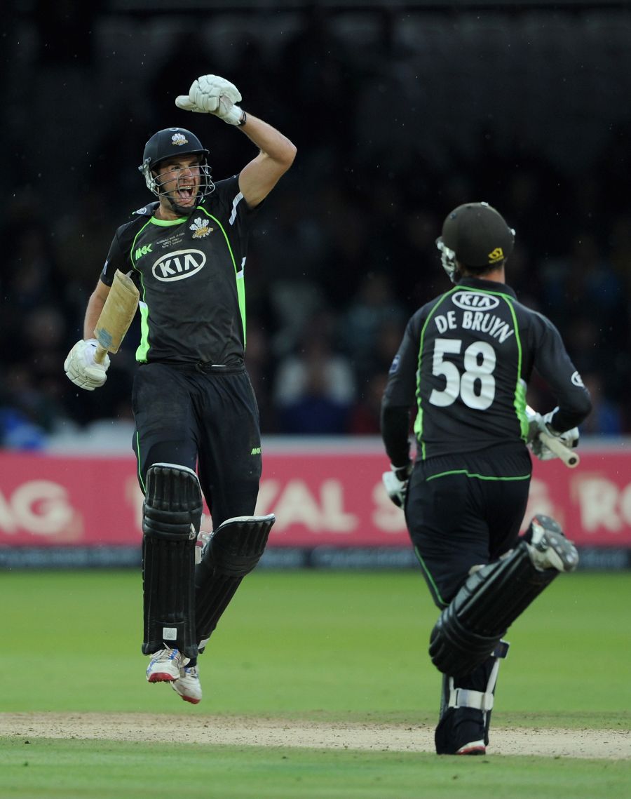 Matthew Spriegel and Zander de Bruyn saw Surrey home