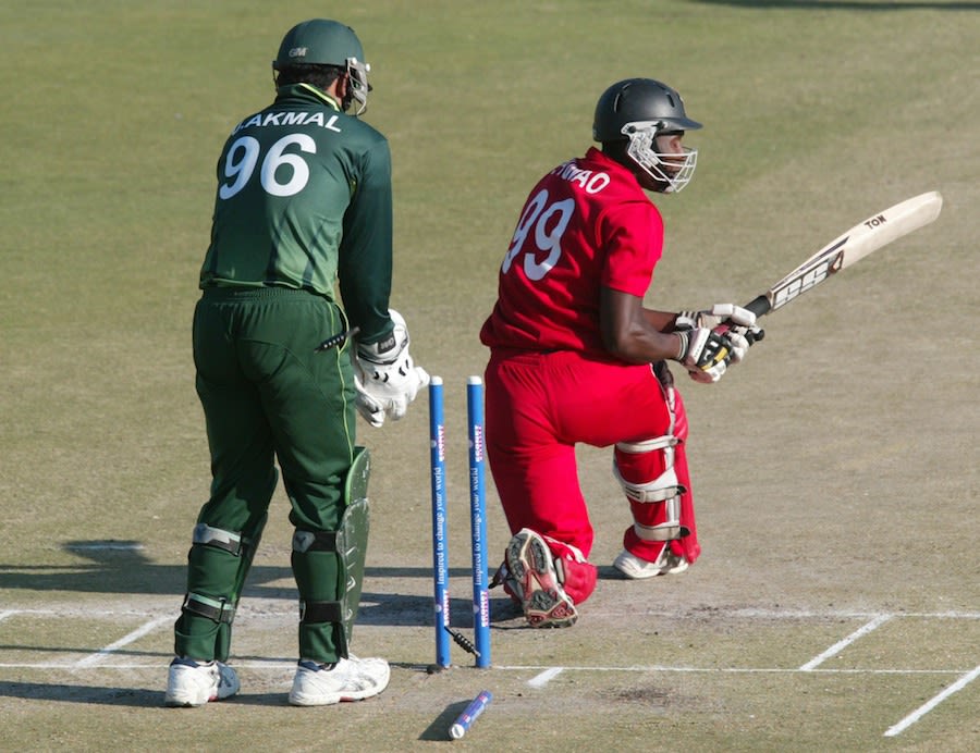 Cephas Zhuwao was bowled by Mohammad Hafeez