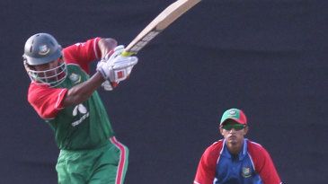 Chittagong escape with draw after bad light ends play