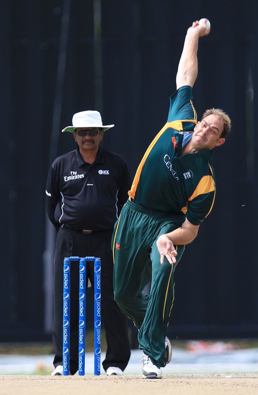 Guernsey, Malaysia progress to Division Five
