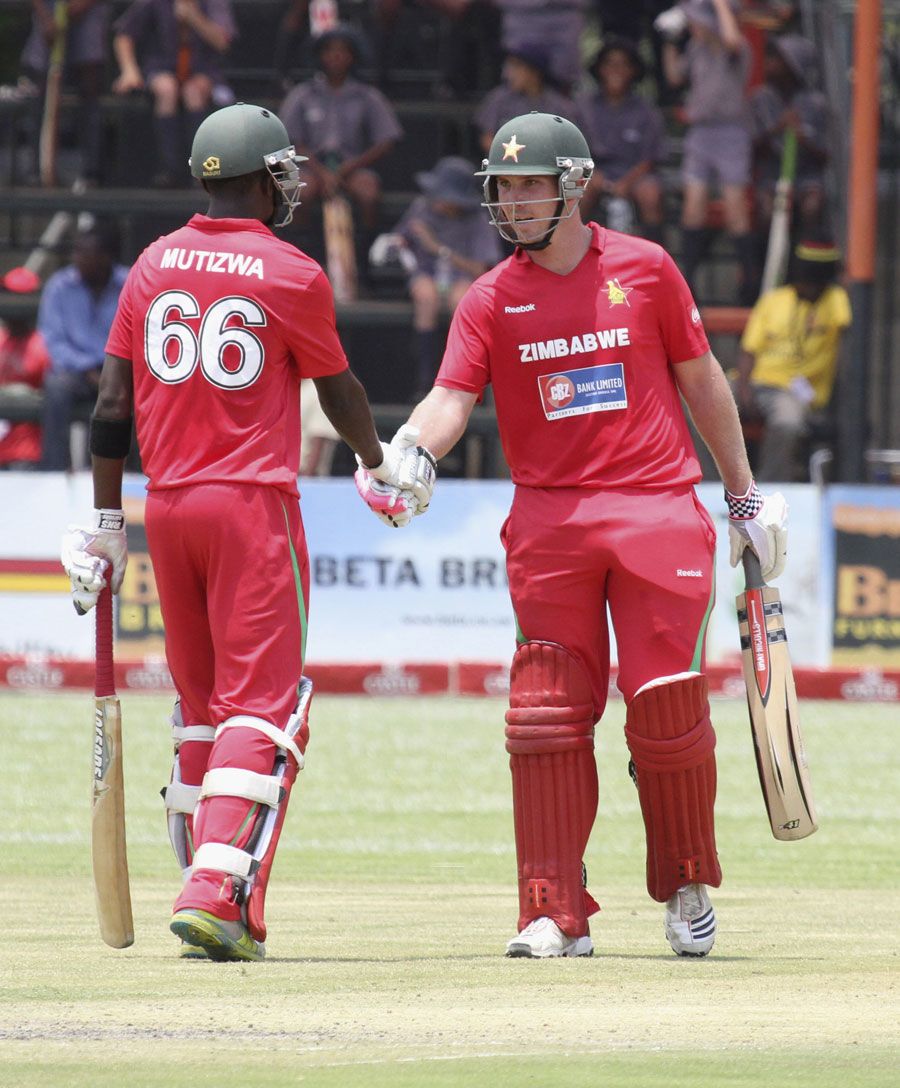 Brendan Taylor and Forster Mutizwa led a strong fightback