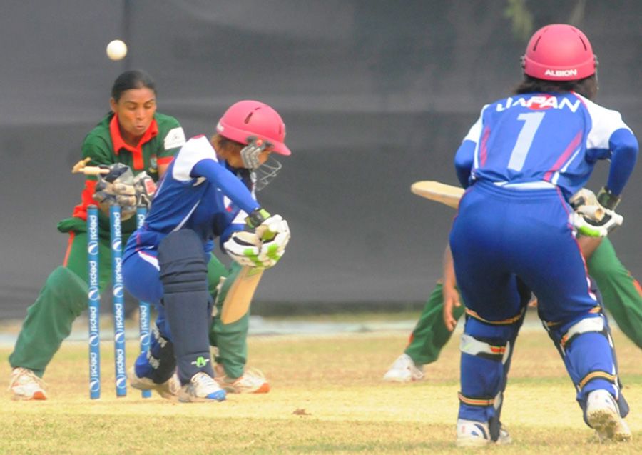 Yuko Saito was one of Salma Khatun's five wickets