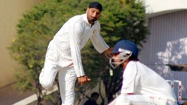Delhi scent win as Sood grabs nine