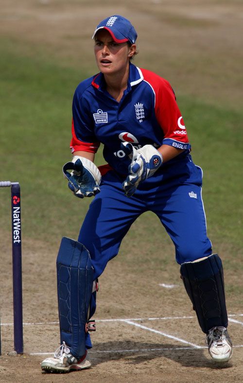 Jane Smit in action behind the stumps