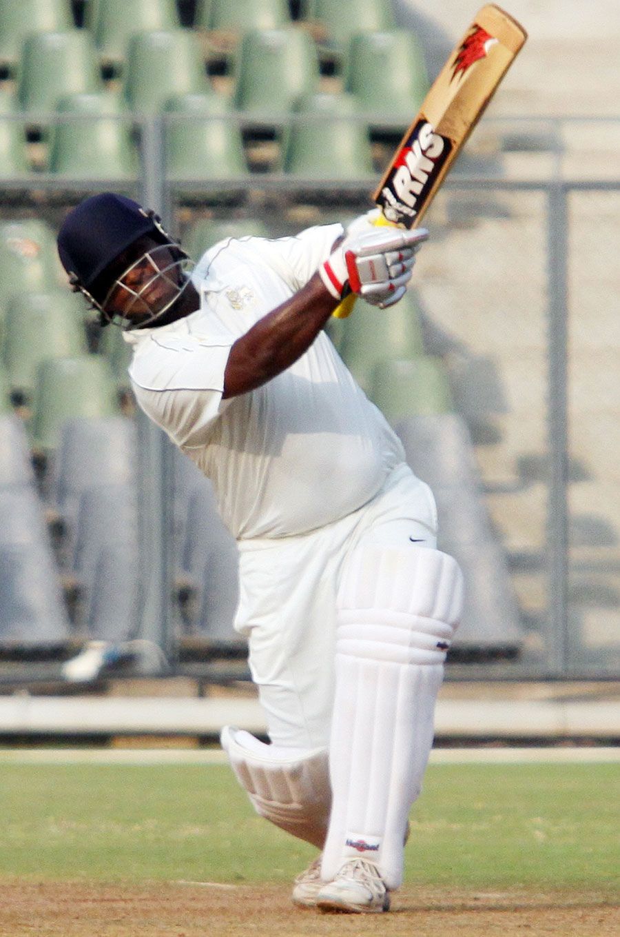 Lower order helps depleted Mumbai hold edge