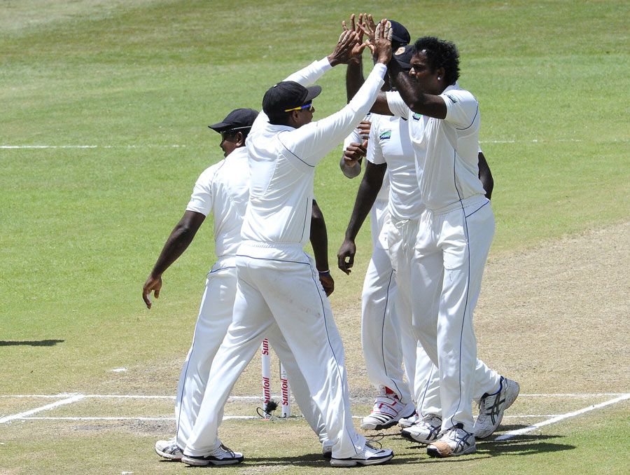 Dilhara Fernando struck in his first over, removing Graeme Smith