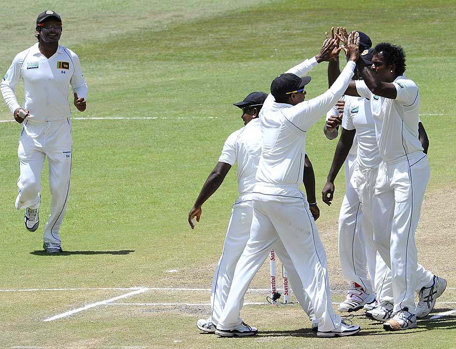 Dilhara Fernando celebrates the fall of Graeme Smith