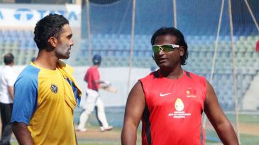 Powar to continue as Indian women's coach till World T20