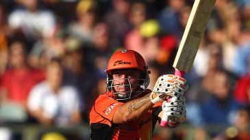 Mitchell Marsh and Gibbs power Scorchers to final