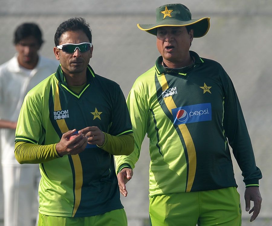 Abdur Rehman and Mohsin Khan during Pakistan's practice session