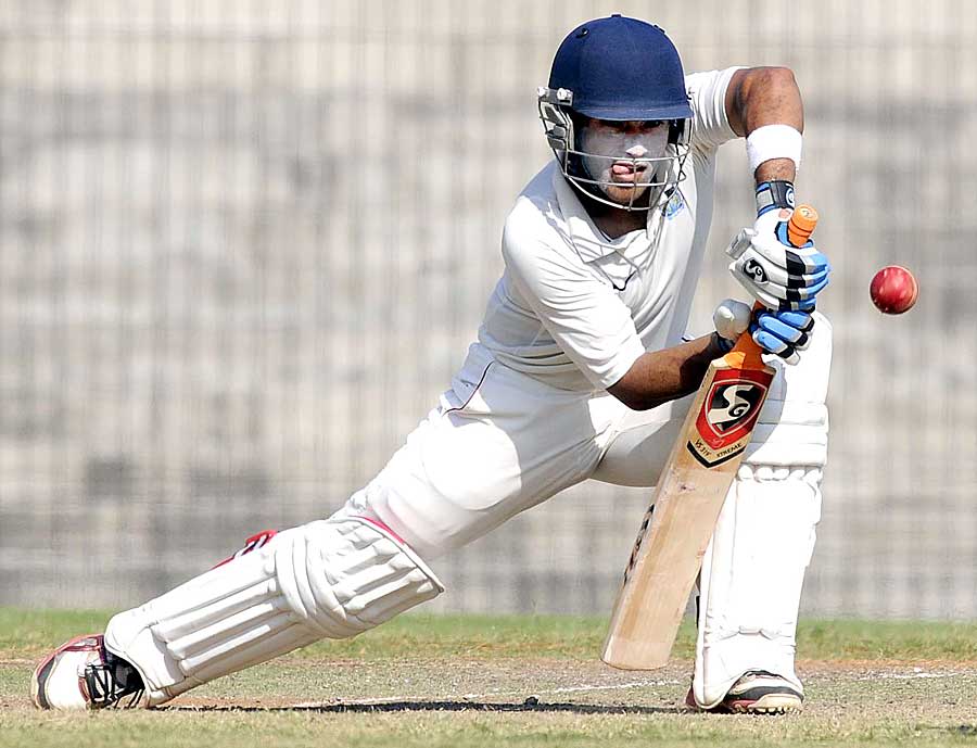 Robin Bist defends