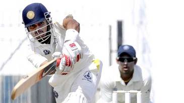 Hyderabad hold on to qualify