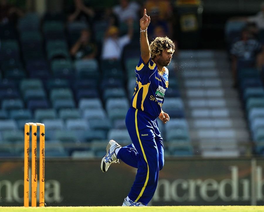 Middlesex target Malinga signing