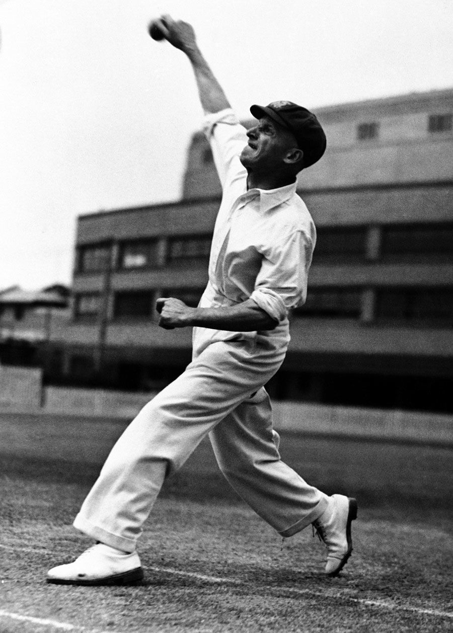 Clarrie Grimmett bowls