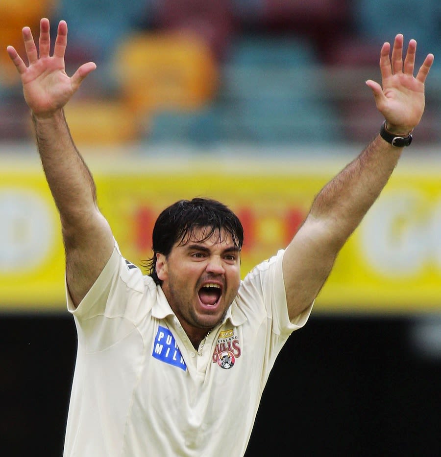 Joe Dawes appeals for a wicket