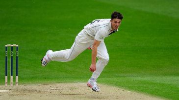Warwickshire confirm Jones deal