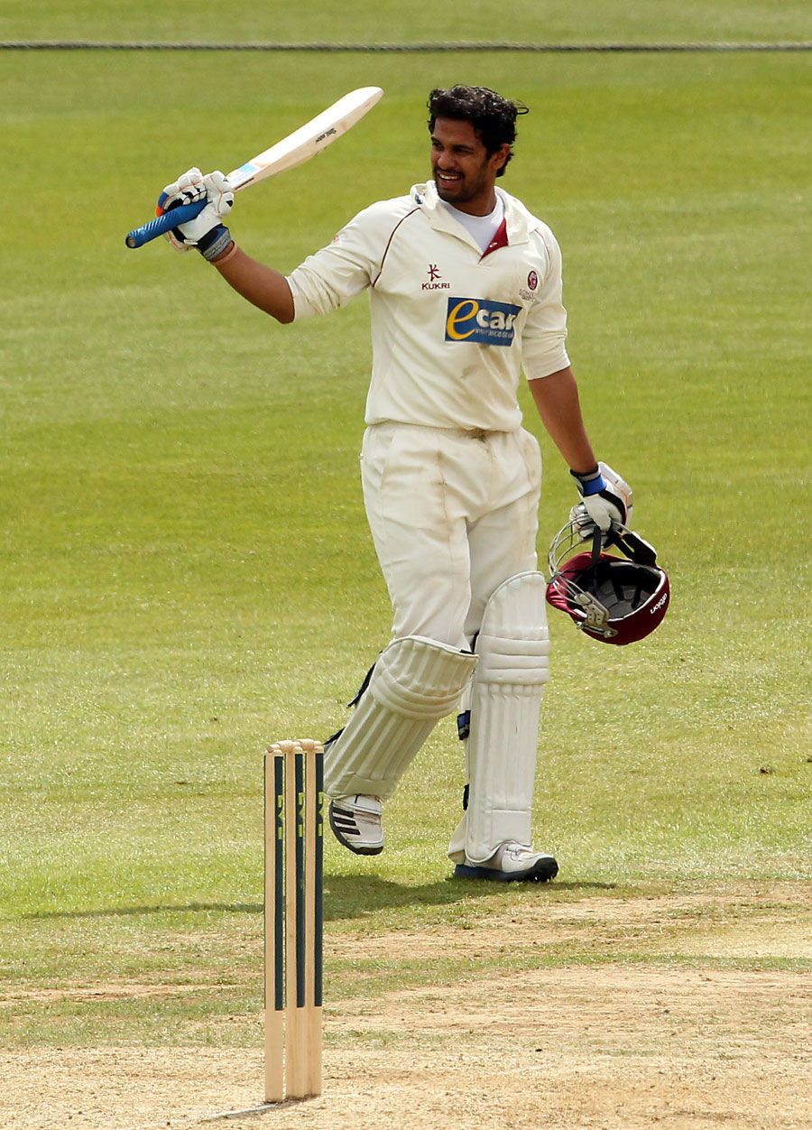 Arul Suppiah celebrates reaching his century