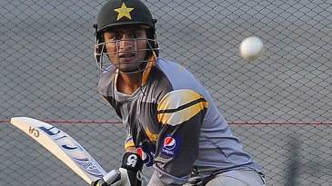 Shoaib Malik 94 takes PIA to victory