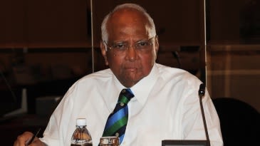 Pawar to step down voluntarily as Mumbai chief