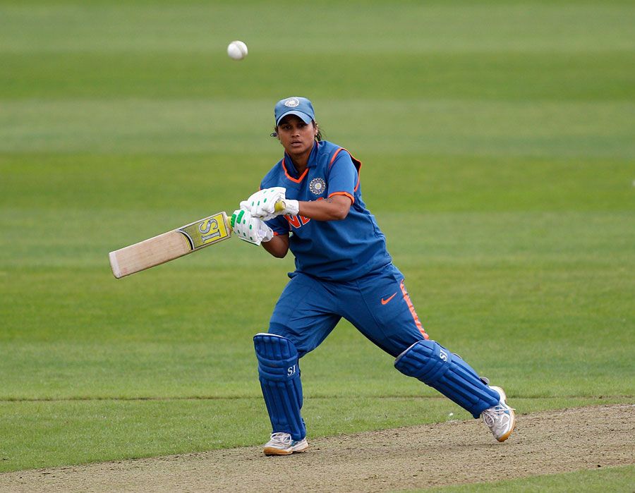Amita Sharma lifted India to 129