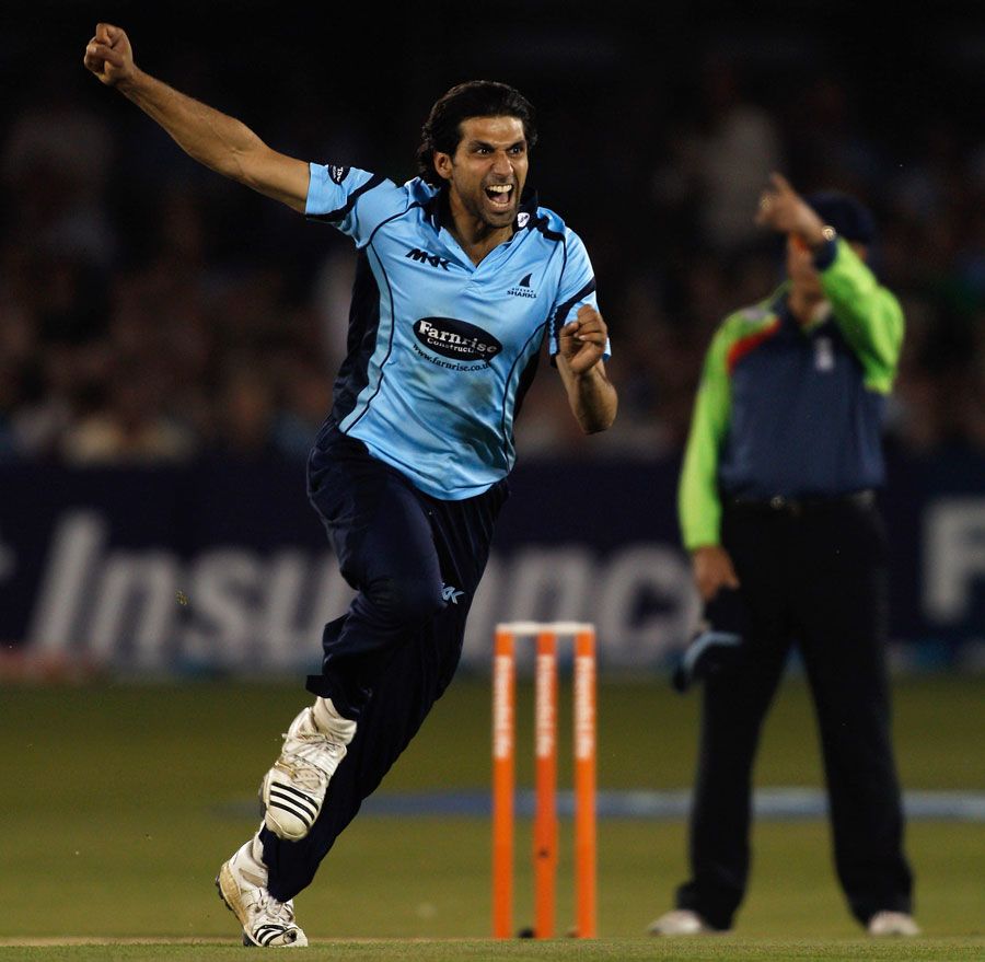 Amjad Khan took the wicket of Hamish Marshall