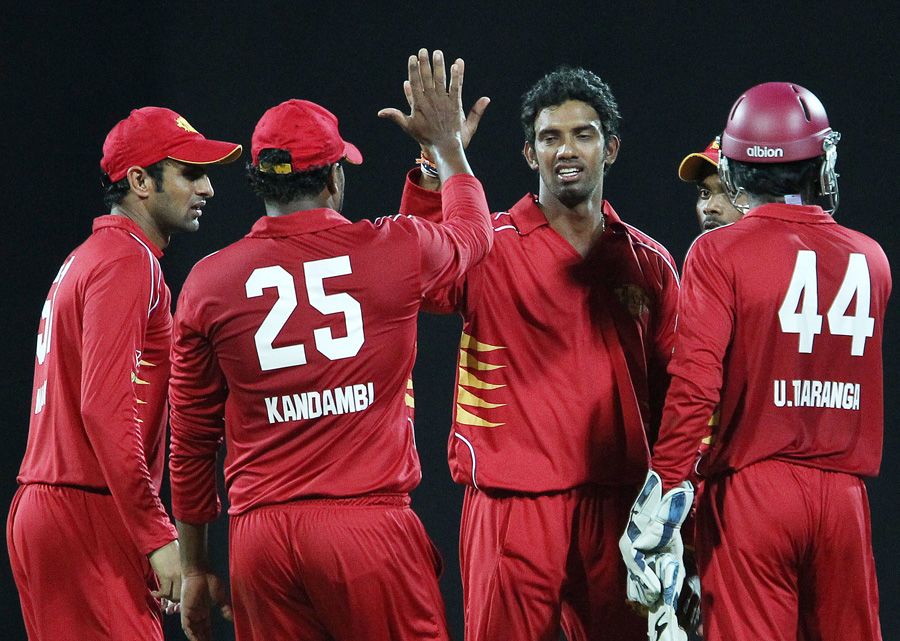 Sachithra Senanayake picked up 3 for 16