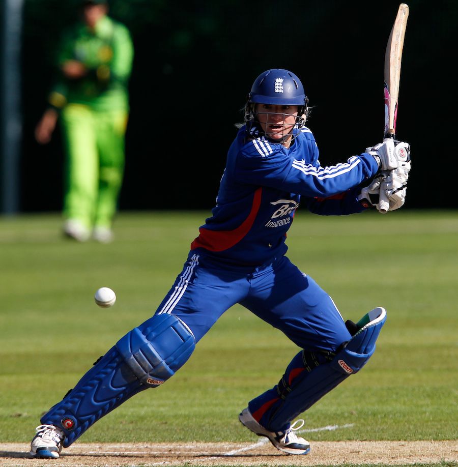 Susie Rowe plays a shot through the offside