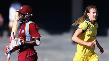 Hunter, Perry bowl Australia into final