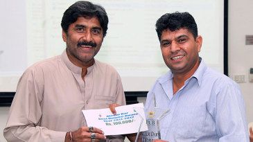 Umpire Ahsan Raza honoured by PCB
