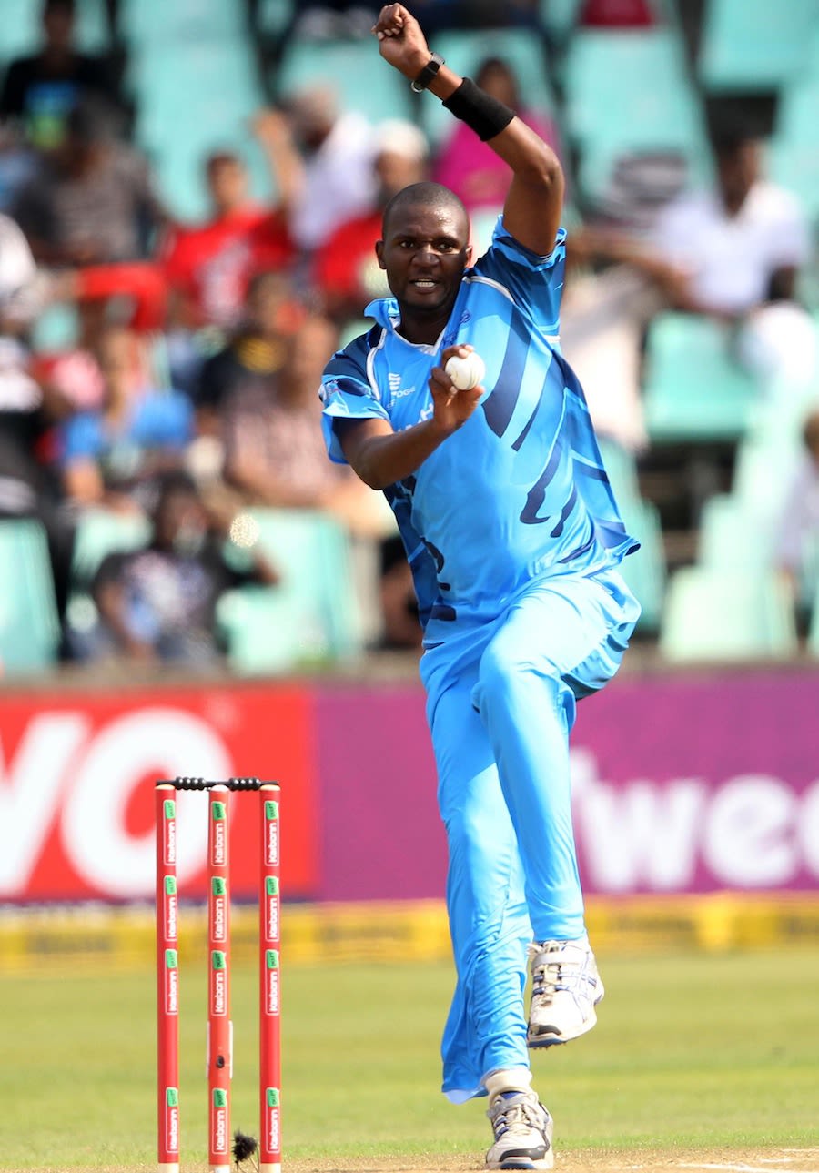 Ethy Mbhalati picked up three wickets