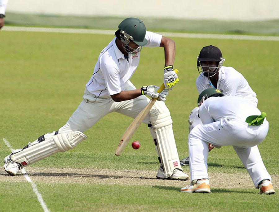 Dhaka Division's Nadif Chowdhury defends