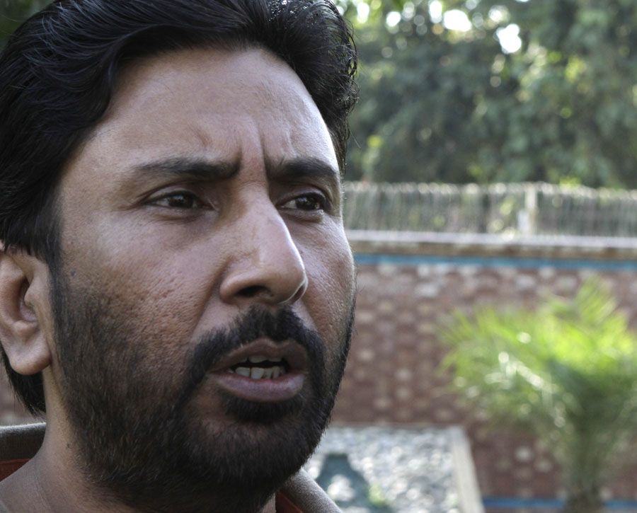 Saleem Malk talks to reporters in Lahore after applying for the post of Pakistan's batting coach