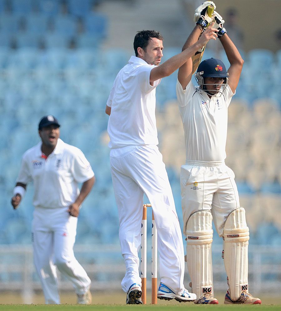 Graham Onions dismissed Hiken Shah for 92