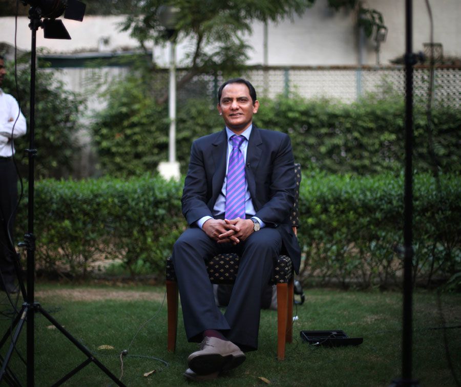 Mohammad Azharuddin addresses the press