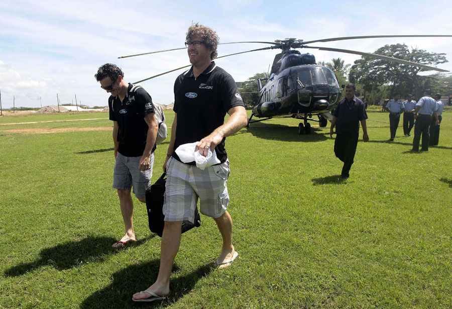 Rob Nicol and Jacob Oram arrive in Hambantota
