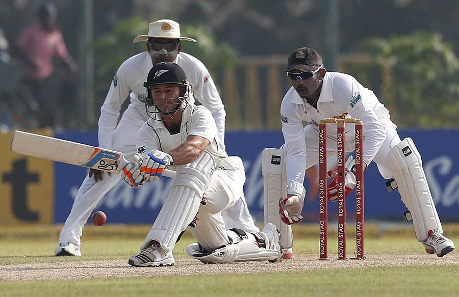Kruger van Wyk shapes up to sweep