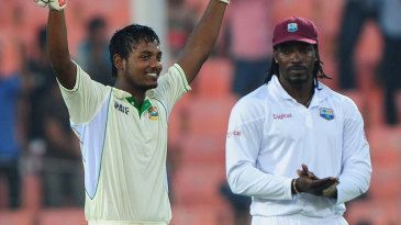 What is the highest individual score from No. 10 in a Test?