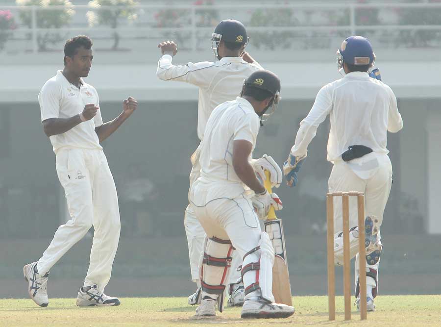 Ankeet Chavan dismissed Laxmi Shukla