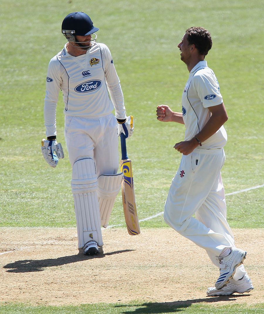 Dean Bartlett took his first five-wicket haul for Auckland