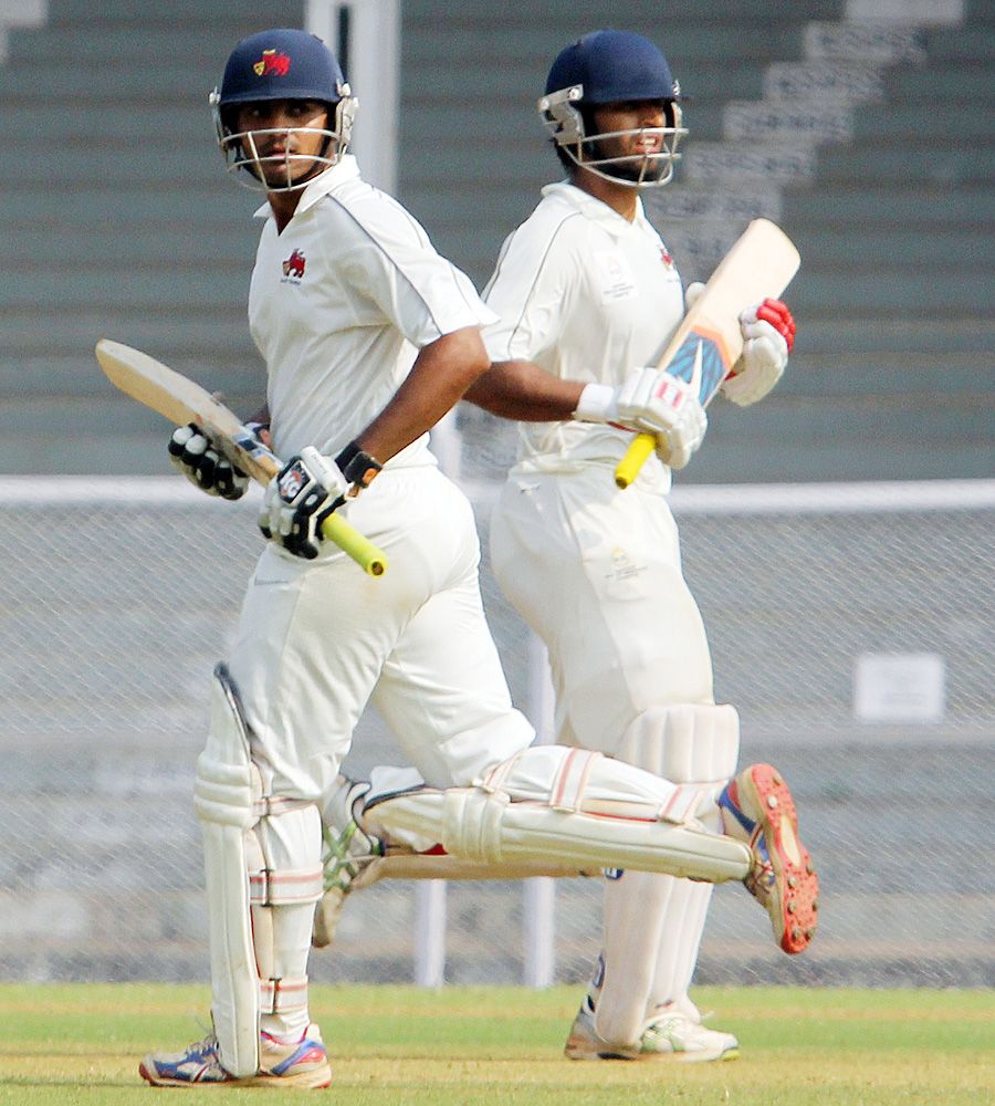Hiken Shah and Abhishek Nayar put on 158 runs for the fourth wicket