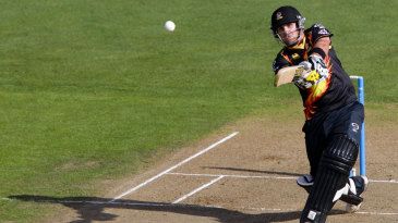 Papps first to 10,000 Plunket Shield runs as Wellington beat Auckland