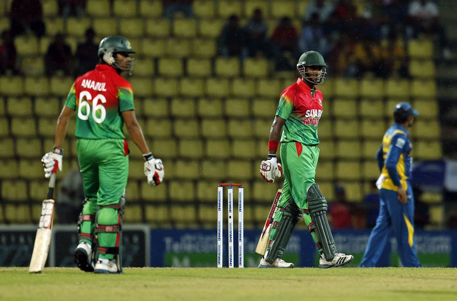 A long rain interruption shortened Bangladesh's chase to 27 overs