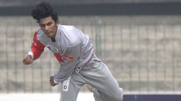 Raza Hasan's six-for demolishes SNGPL