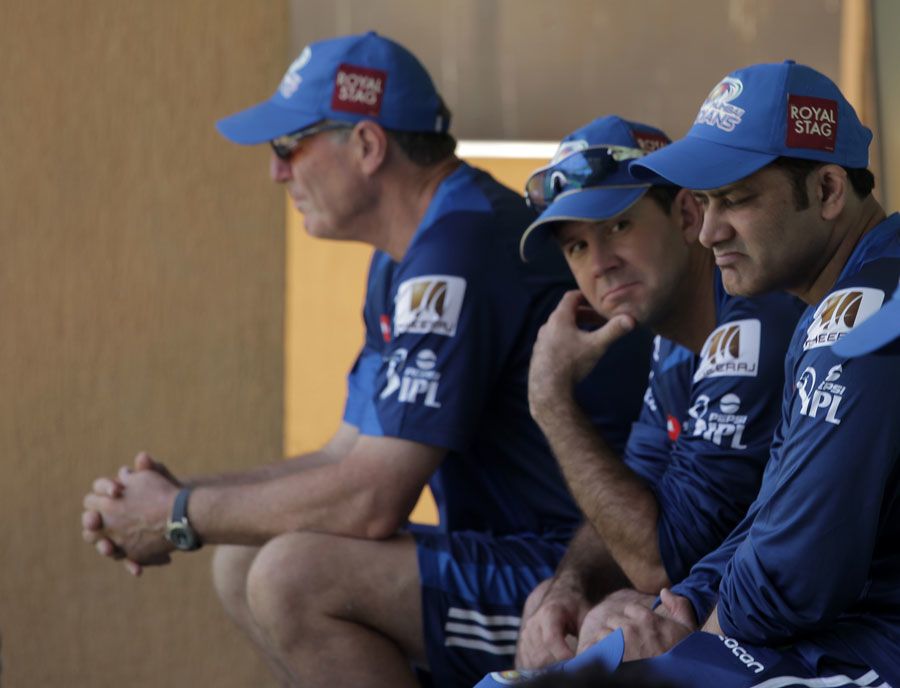 John Wright, Ricky Ponting and Anil Kumble watch Mumbai Indians train