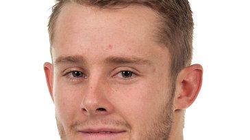 Foster equals record in Essex romp