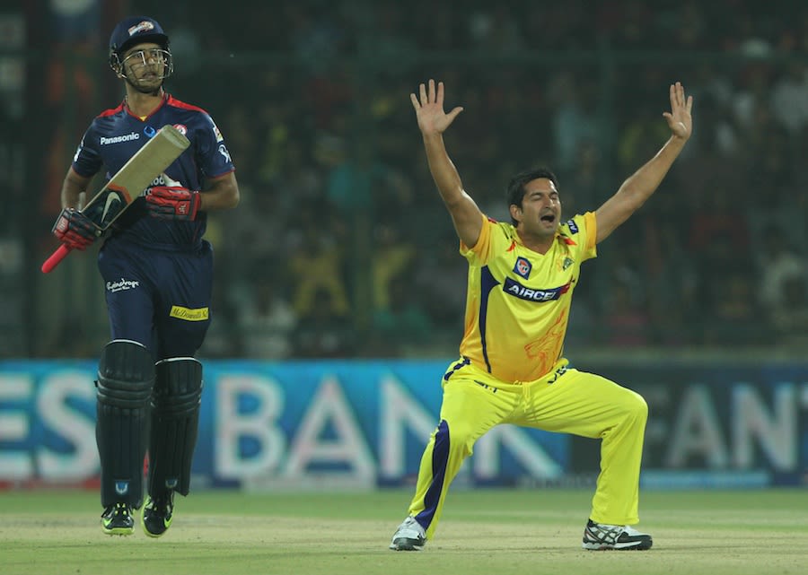 Mohit Sharma trapped Manprit Juneja lbw