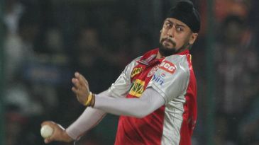 Seamers set up comfortable win for Kings XI