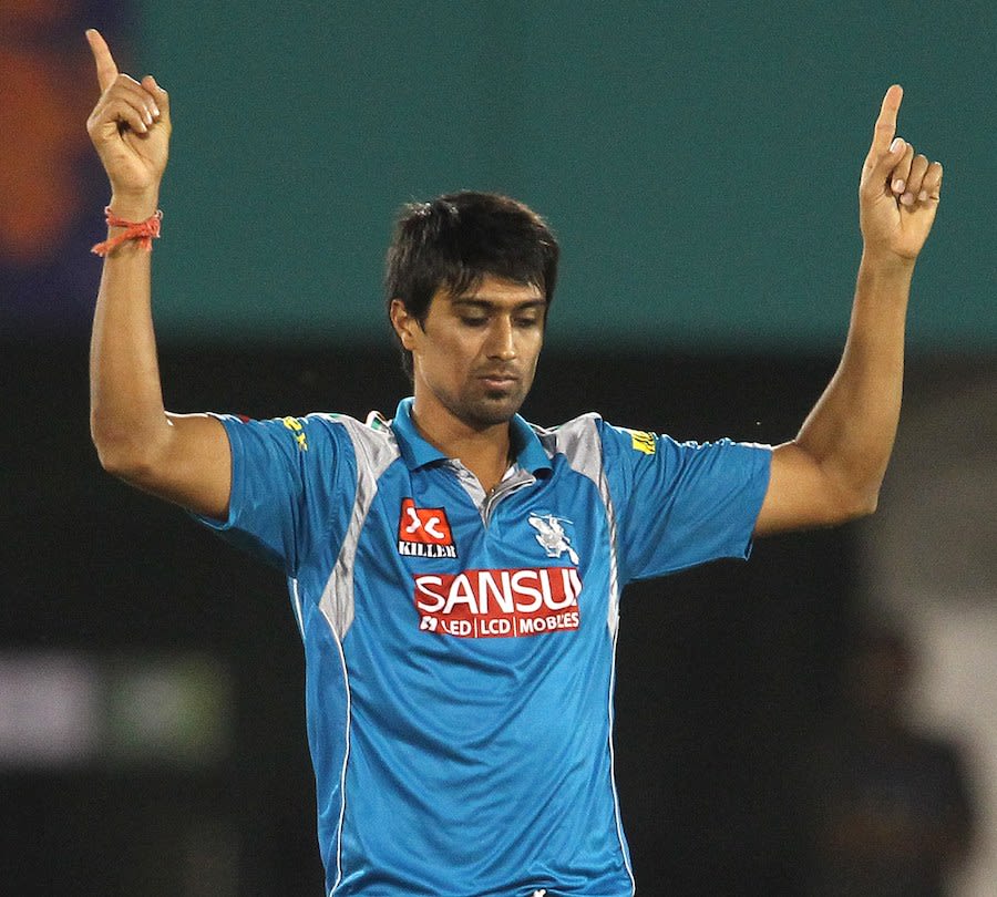 Rahul Sharma dismissed Unmukt Chand