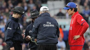 Bowden returns to ICC elite panel