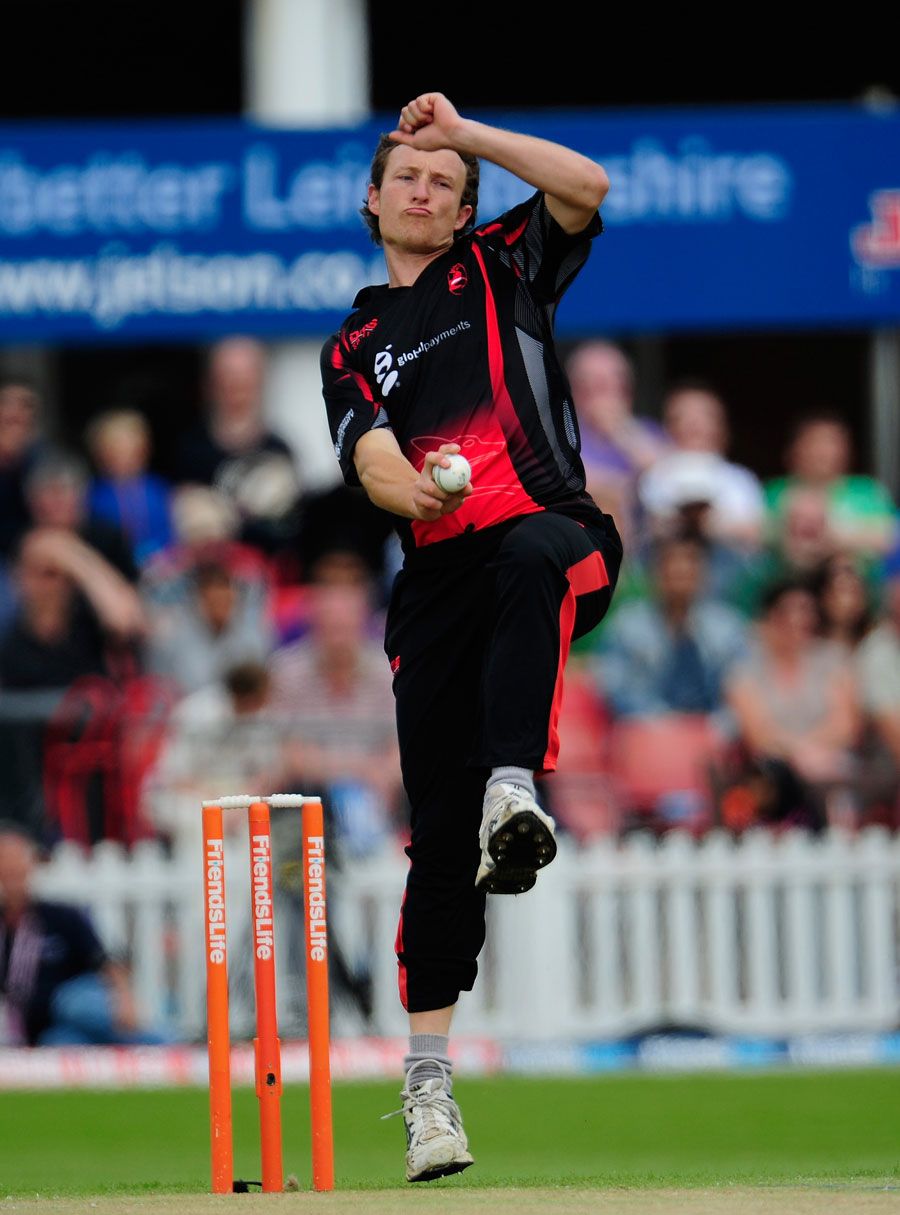 Anthony Ireland bowled a tidy spell of 1 for 24